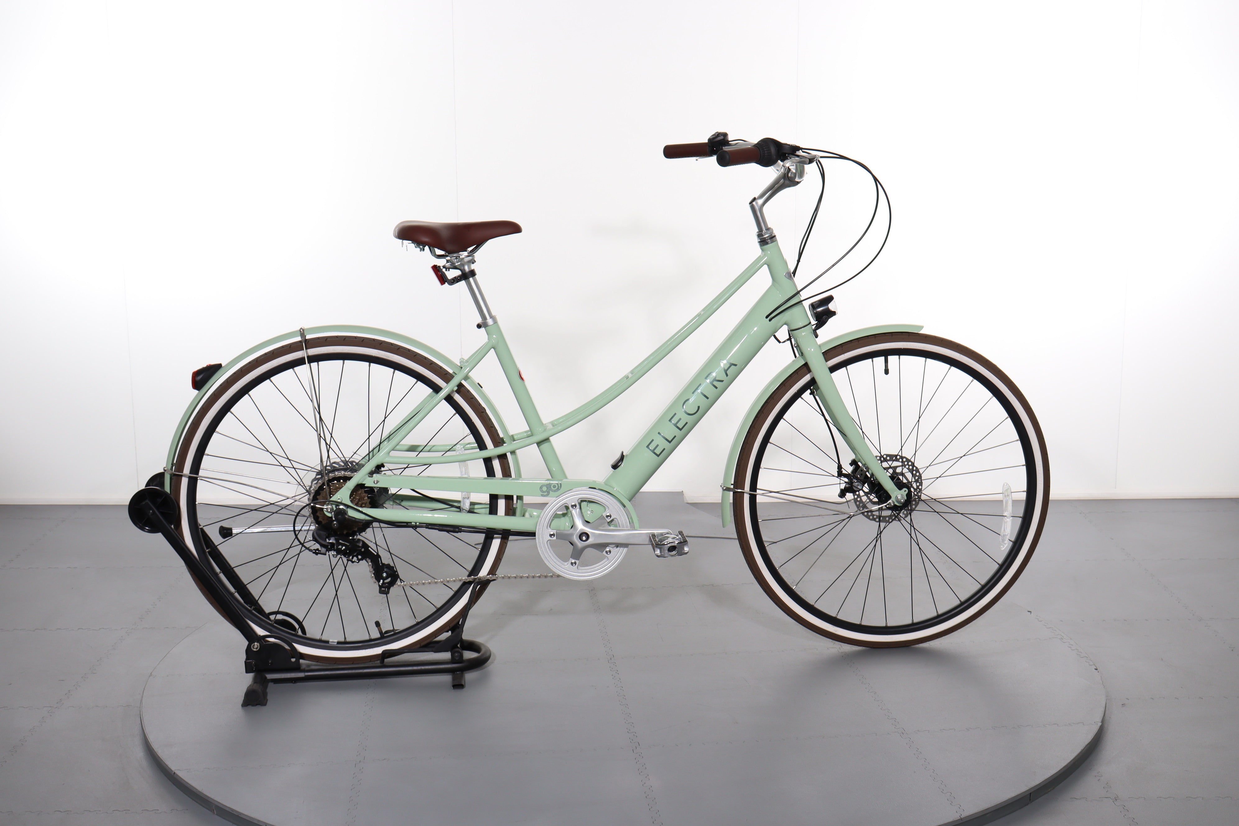 electra urban bikes Certified Electra Loft Go! 7D EQ e-bike