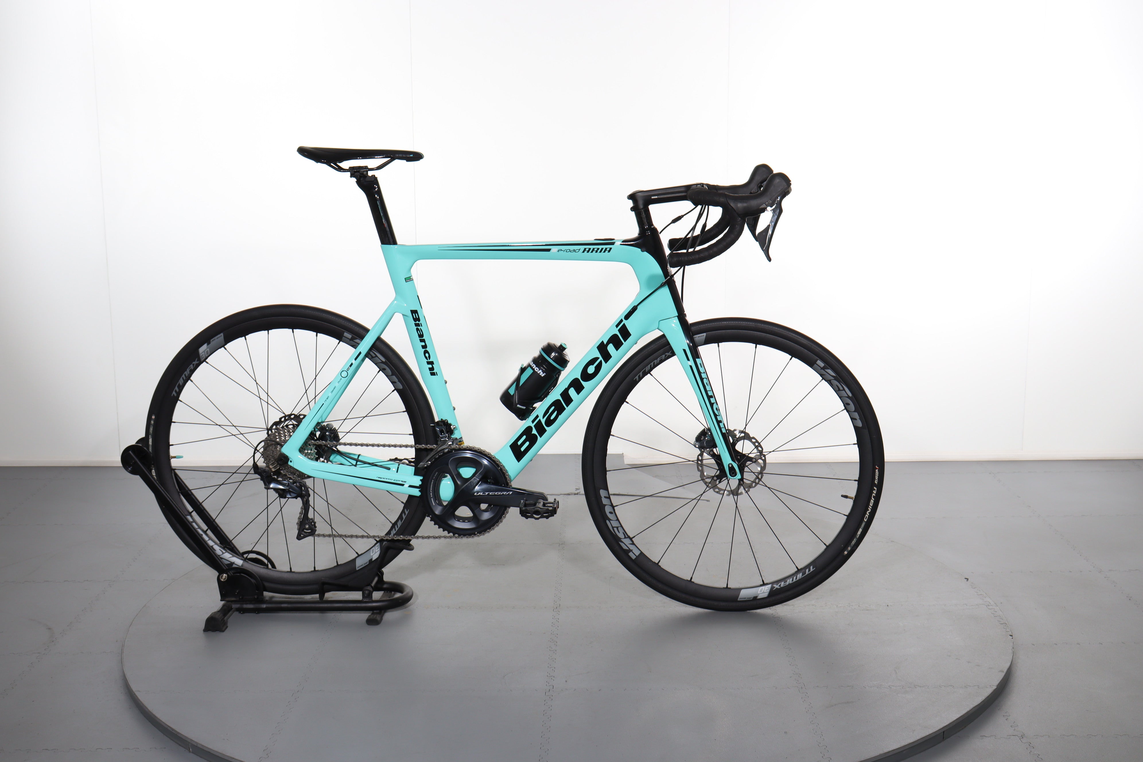 Bianchi orders aria e bike